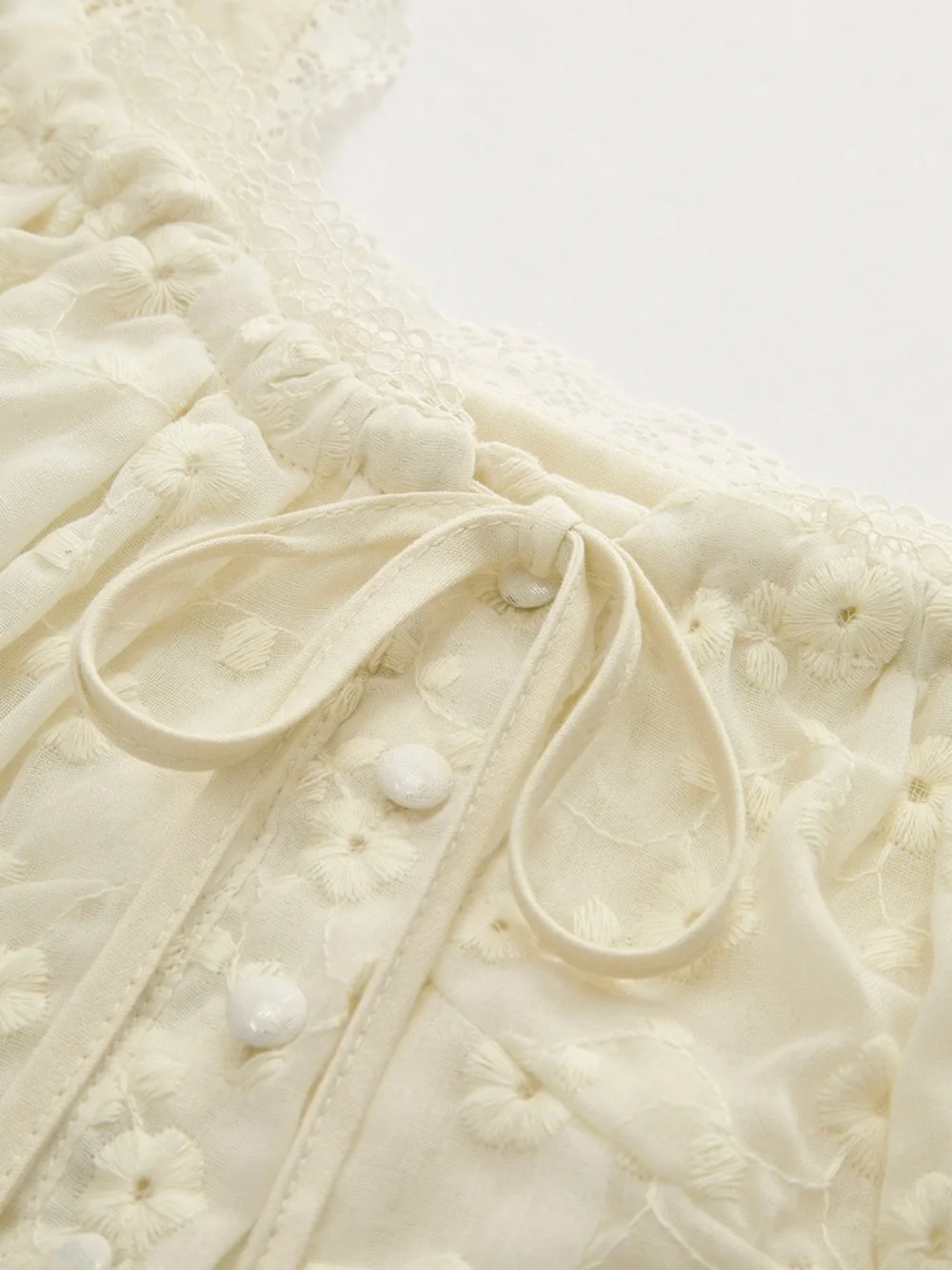 Commense Cream Embroidered Lace Trim Peplum Corset Top - Picture 2 of 3